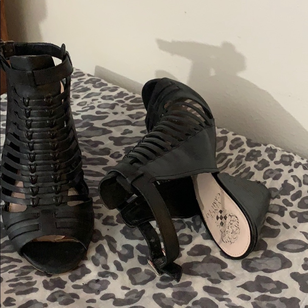Vince Camuto Black sandals size 10M